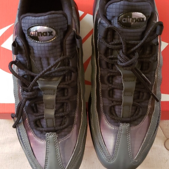 Nike Air Max size 8.5 - Picture 6 of 8